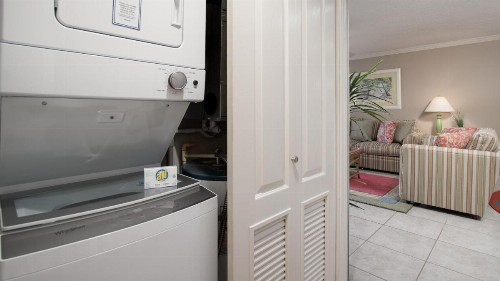 Beachside Two 4214 - image 17