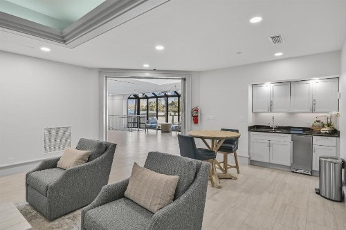 Beachside Two 4214 - image 29