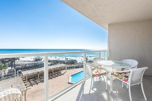 Beachside Two 4246 - image 1