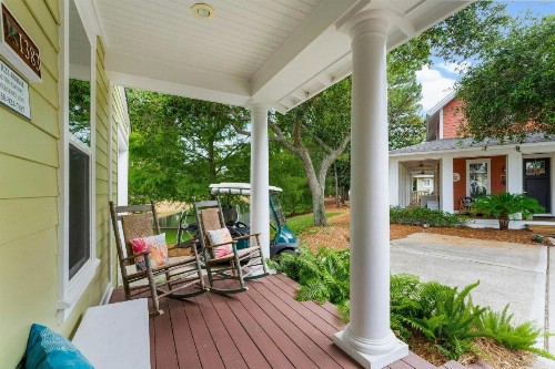 1383 Laurel Grove - image 24