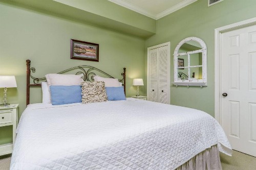 Beach Manor 410 - image 20