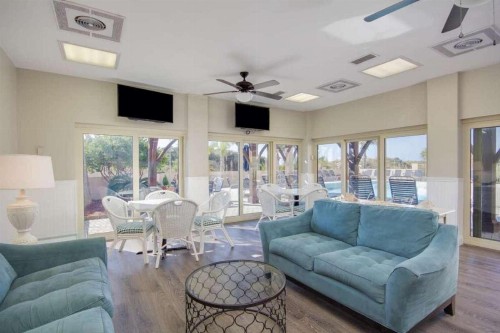 Beach Manor 410 - image 4