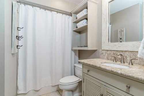 Beach Manor 508 - image 4