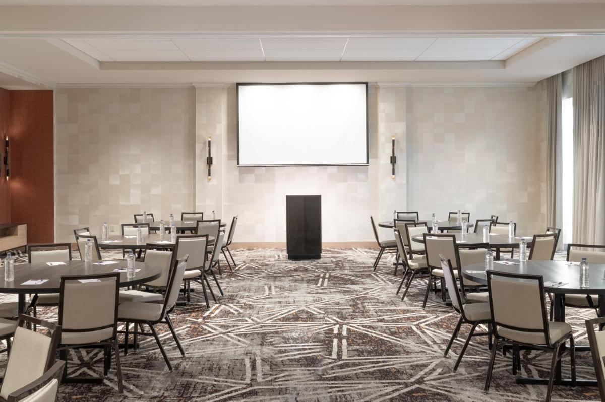 Hyatt Place Sandestin at Grand Blvd - image 3