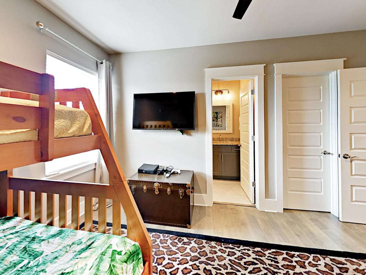 Gated Frangista Beach Home - image 7