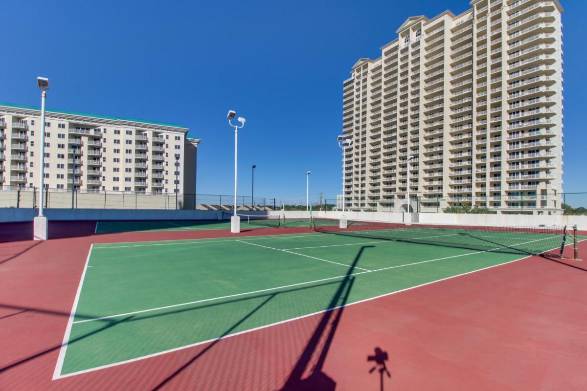 Surfside Resort by Vacasa - image 2