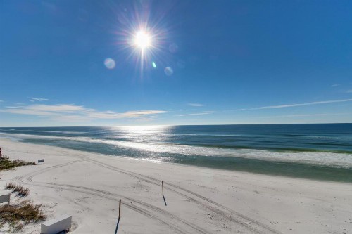 Surfside Resort by Vacasa - image 6