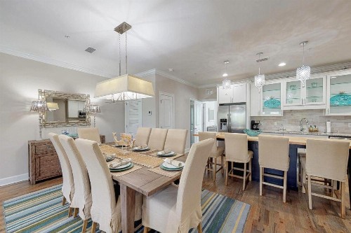 5 Bed 4 Bath Vacation home in Miramar Beach - image 6