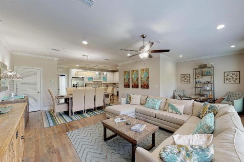5 Bed 4 Bath Vacation home in Miramar Beach - image 7