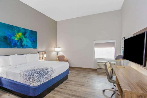 La Quinta Inn & Suites by Wyndham Miramar Beach-Destin - image 15