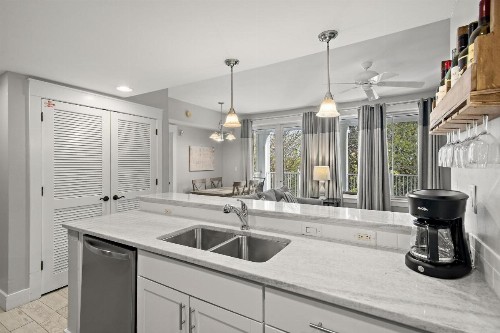 Pilot House 413 - image 4