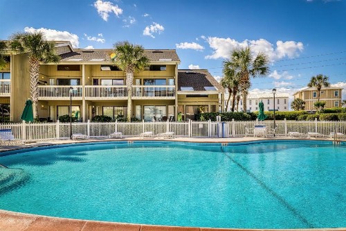 Lakefront Villa 405 - image 1