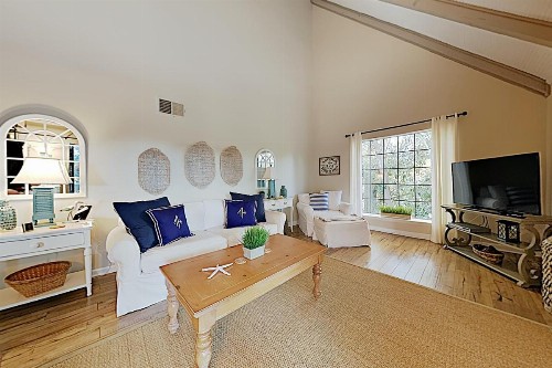 New Listing! Sunny Seascape Condo with 5 Pools condo - image 4