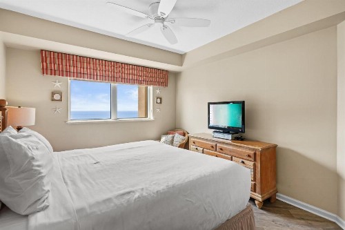 Beachfront Westwinds Condo Overlooking the Gulf - Walk to the Beach! - image 22