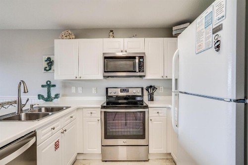Newly remodeled condo perfect for your family vacation - image 10