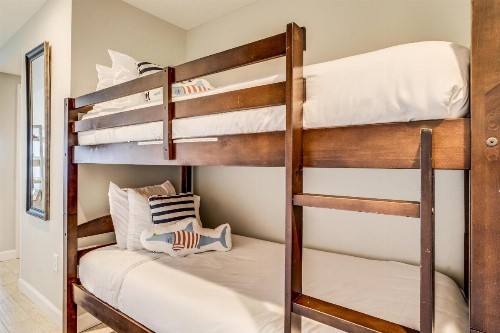 Newly remodeled condo perfect for your family vacation - image 24
