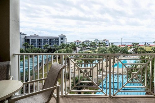 Newly remodeled condo perfect for your family vacation - image 30