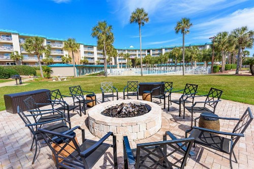 Newly remodeled condo perfect for your family vacation - image 32