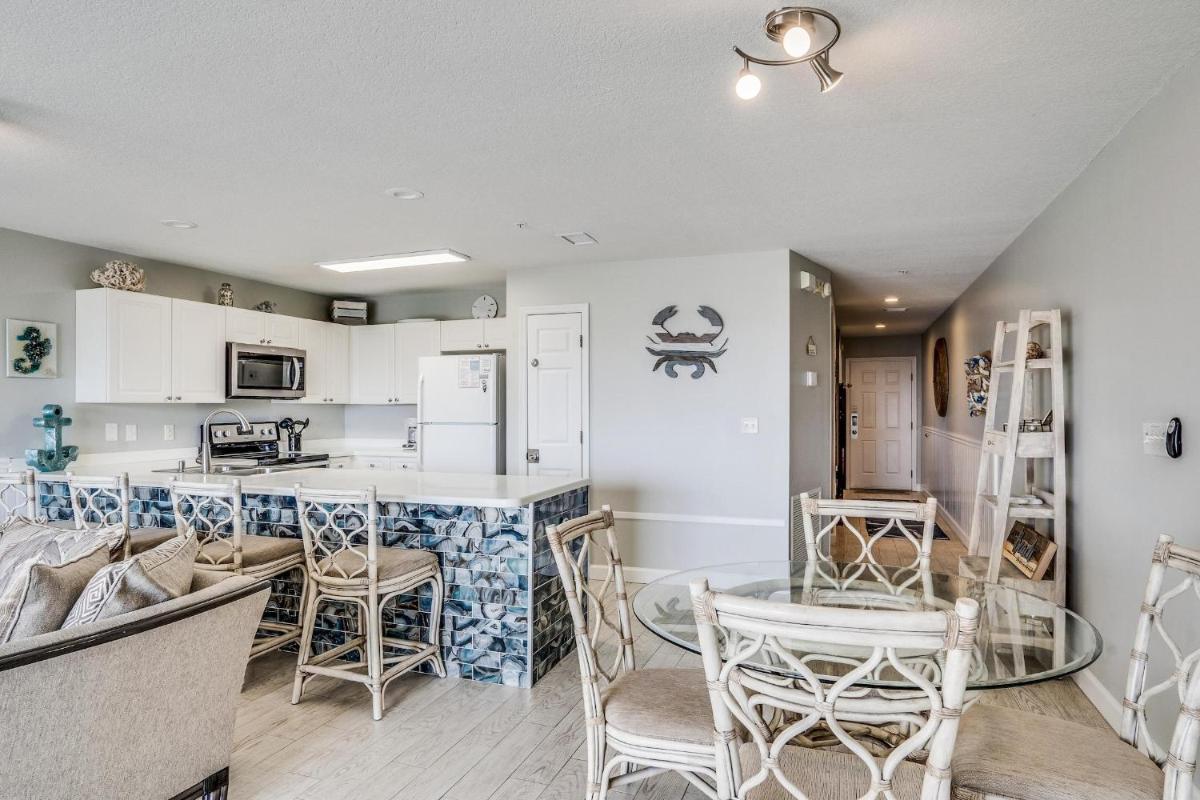 Newly remodeled condo perfect for your family vacation - image 5