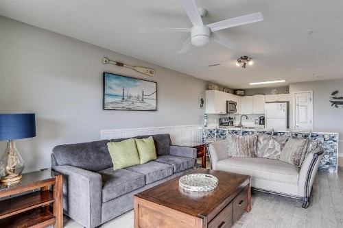Newly remodeled condo perfect for your family vacation - image 9
