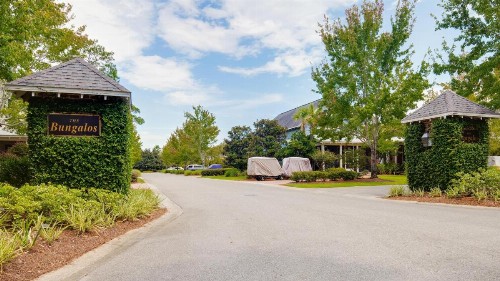 Nashville designer decorated with 6 seat golf cart and pet friendly! - image 22