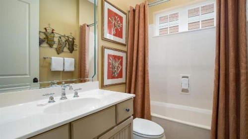 Nashville designer decorated with 6 seat golf cart and pet friendly! - image 24