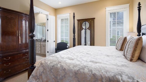 Nashville designer decorated with 6 seat golf cart and pet friendly! - image 34