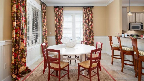 Nashville designer decorated with 6 seat golf cart and pet friendly! - image 5