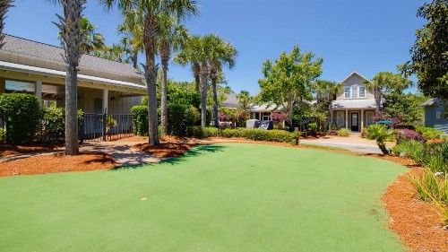 Nashville designer decorated with 6 seat golf cart and pet friendly! - image 6