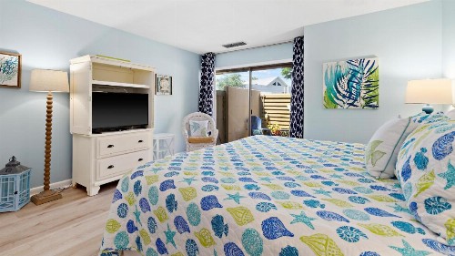 Fully remodeled lake front end unit with 6 seat GOLF CART - image 21