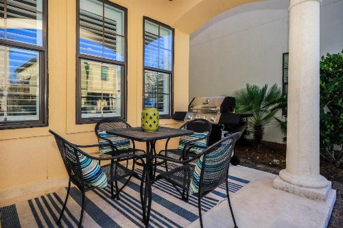 Villa Lago 1934 G- 4BR 4BA - Sleeps 10 - image 5