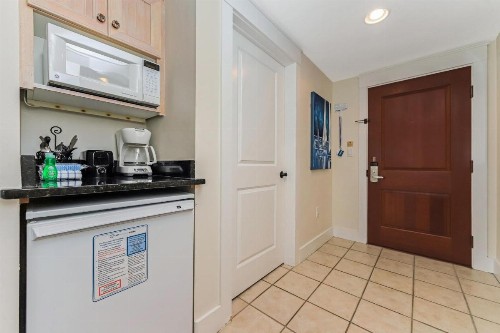 Lockout condo at Village of Baytowne Wharf - image 4