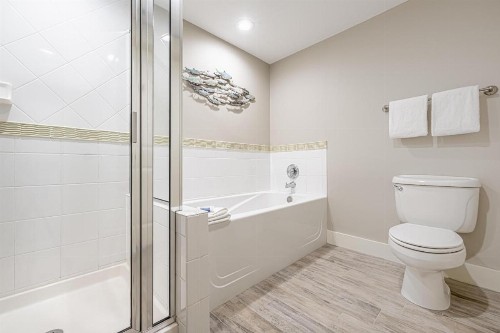 Market Street Inn 444 - image 15