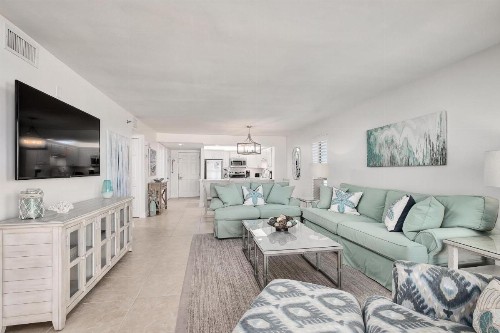 Beachside Two 4230 - image 6