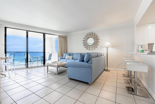 Beachside Two 4287 - image 2
