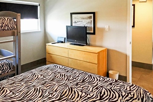 Beach House VII - image 11
