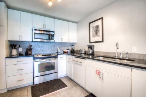 Beach House VII - image 6