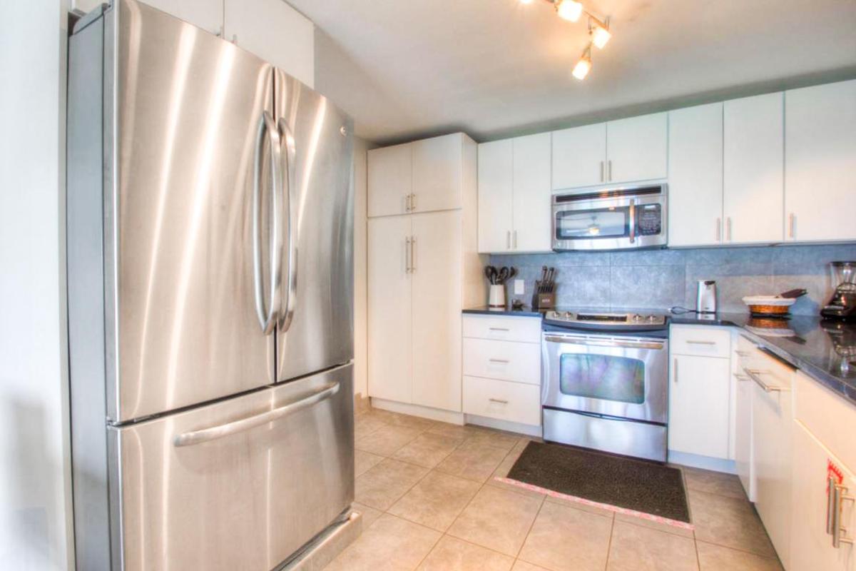 Beach House VII - image 7