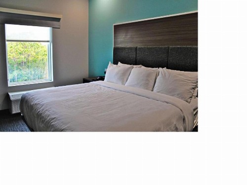 Comfort Inn - image 38