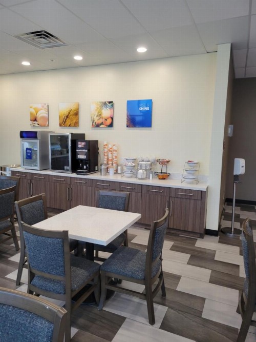 Comfort Inn - image 41