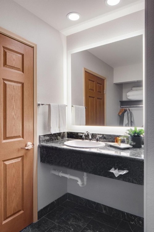Ayres Suites Mission Viejo - image 15