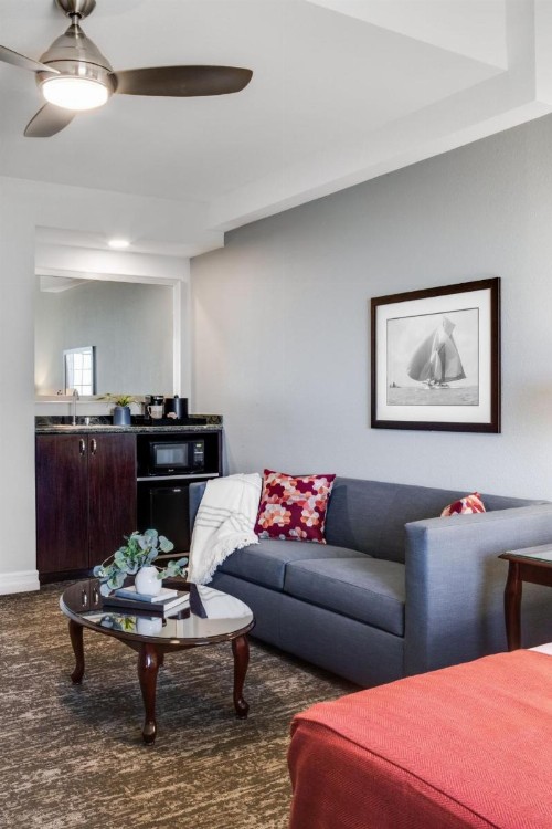 Ayres Suites Mission Viejo - image 9