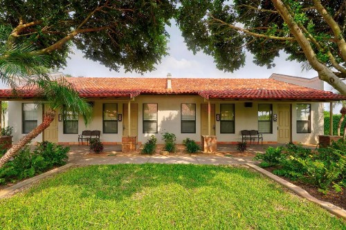 The Bungalows on Shary - image 5