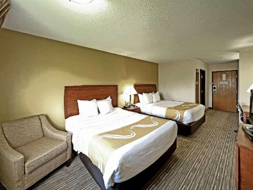 Quality Inn Mitchell - image 19