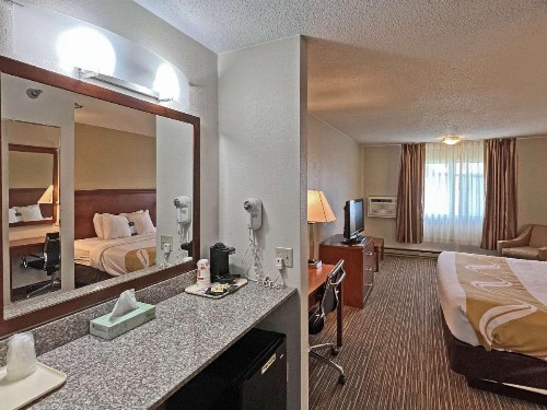 Quality Inn Mitchell - image 21