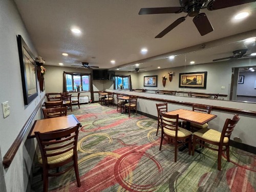 Quality Inn Mitchell - image 35