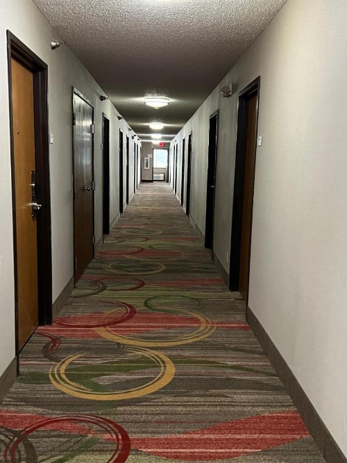Quality Inn Mitchell - image 45