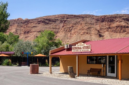 Canyonlands RV Resort & Campground - image 4