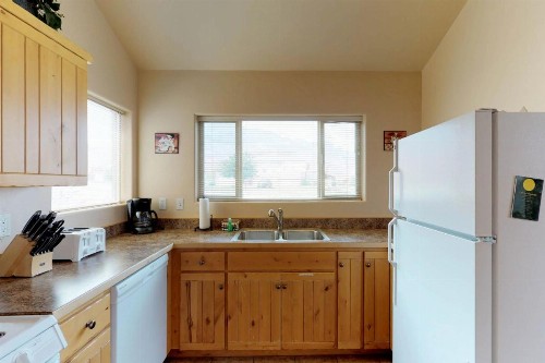 Rim Village O4 - image 6