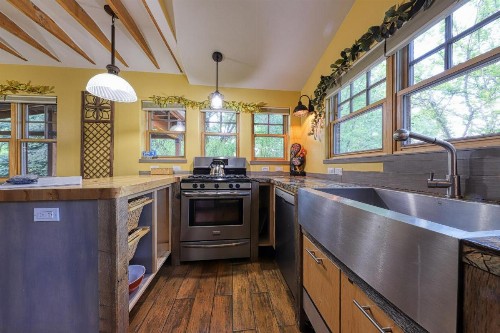 Creekside 61 East - image 5